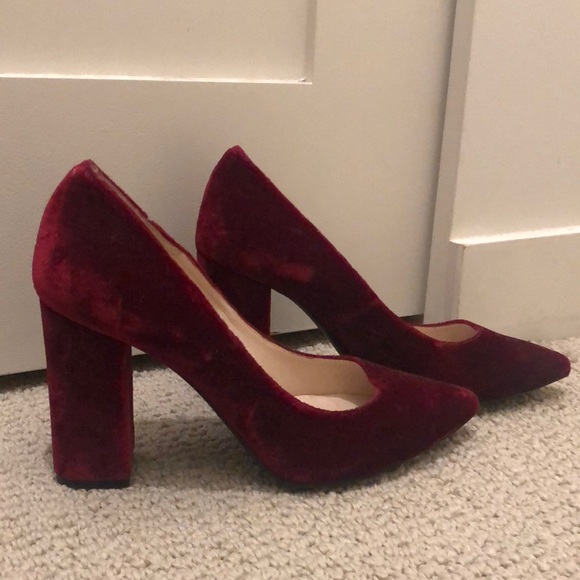 RED VELVET HEELS - BROWNS - Picture 1 of 7